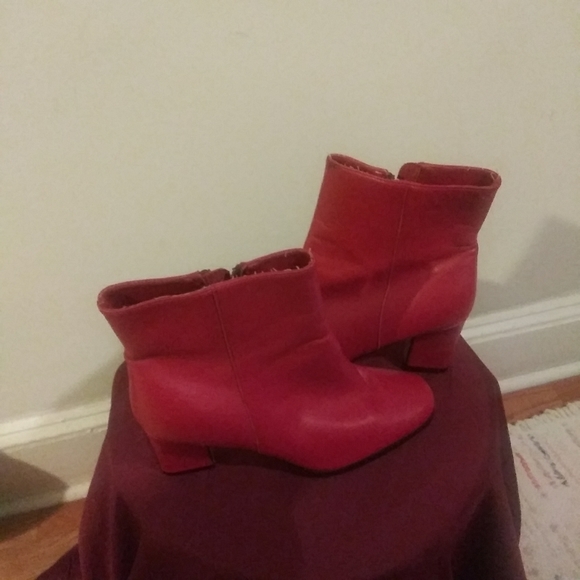 Shoes - Picture 2 of 2